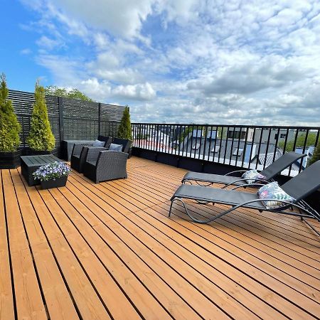 City Terrace Apartment Avangard - Large Private Roof Terrace Reval Exterior foto