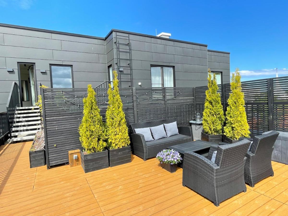City Terrace Apartment Avangard - Large Private Roof Terrace Reval Exterior foto